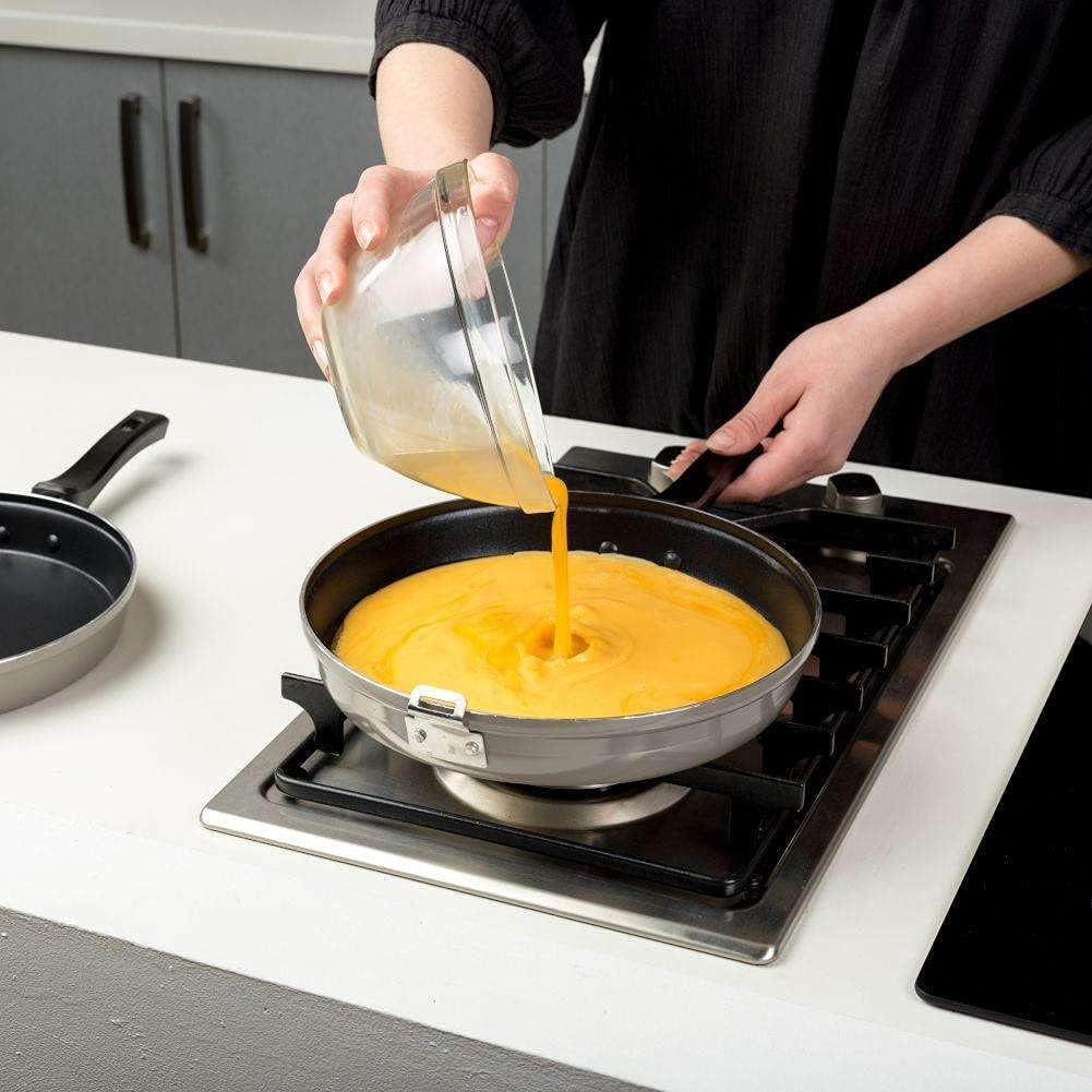 Duboko Cookware Non Stick Double-Sided Frying Pan for Omelette, Pancake, and Egg Frittata, Folding Flip Pans, PFOA Free, 26cm Size