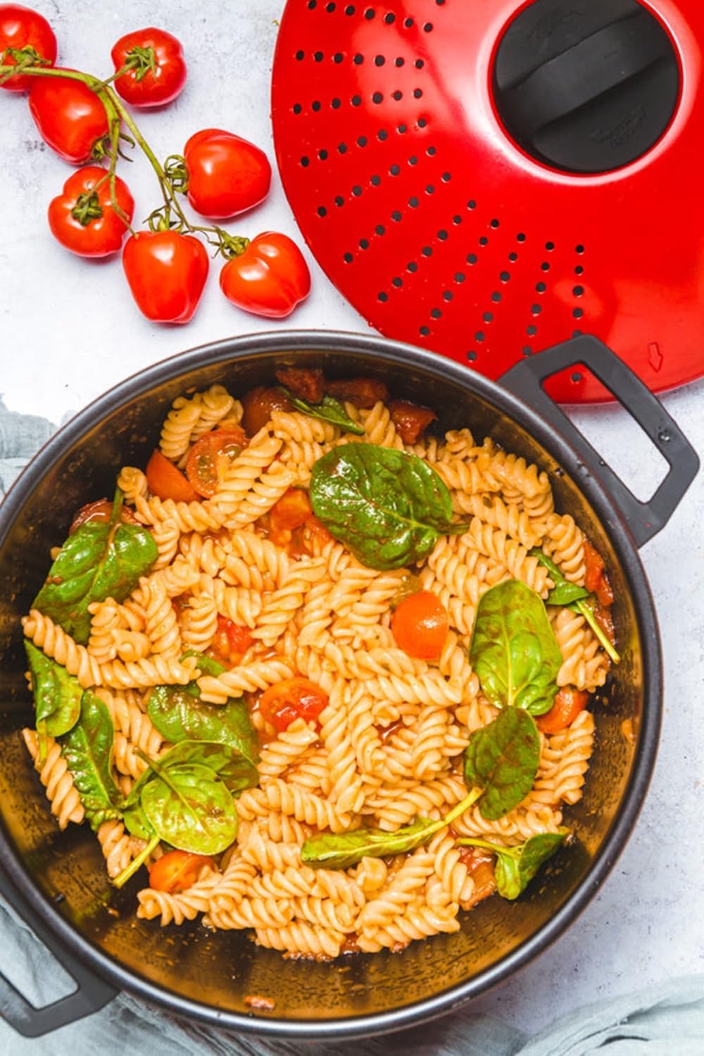 Pasta Pot with Strainer Stock Pot Cooking Pot 24cm Casserole Non Stick Coating Induction